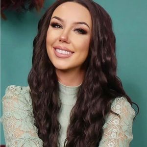 SOLD OUT Chelsey Smith Cosmetics Breanna Dark Brown Petite Wig Pretty Pomp